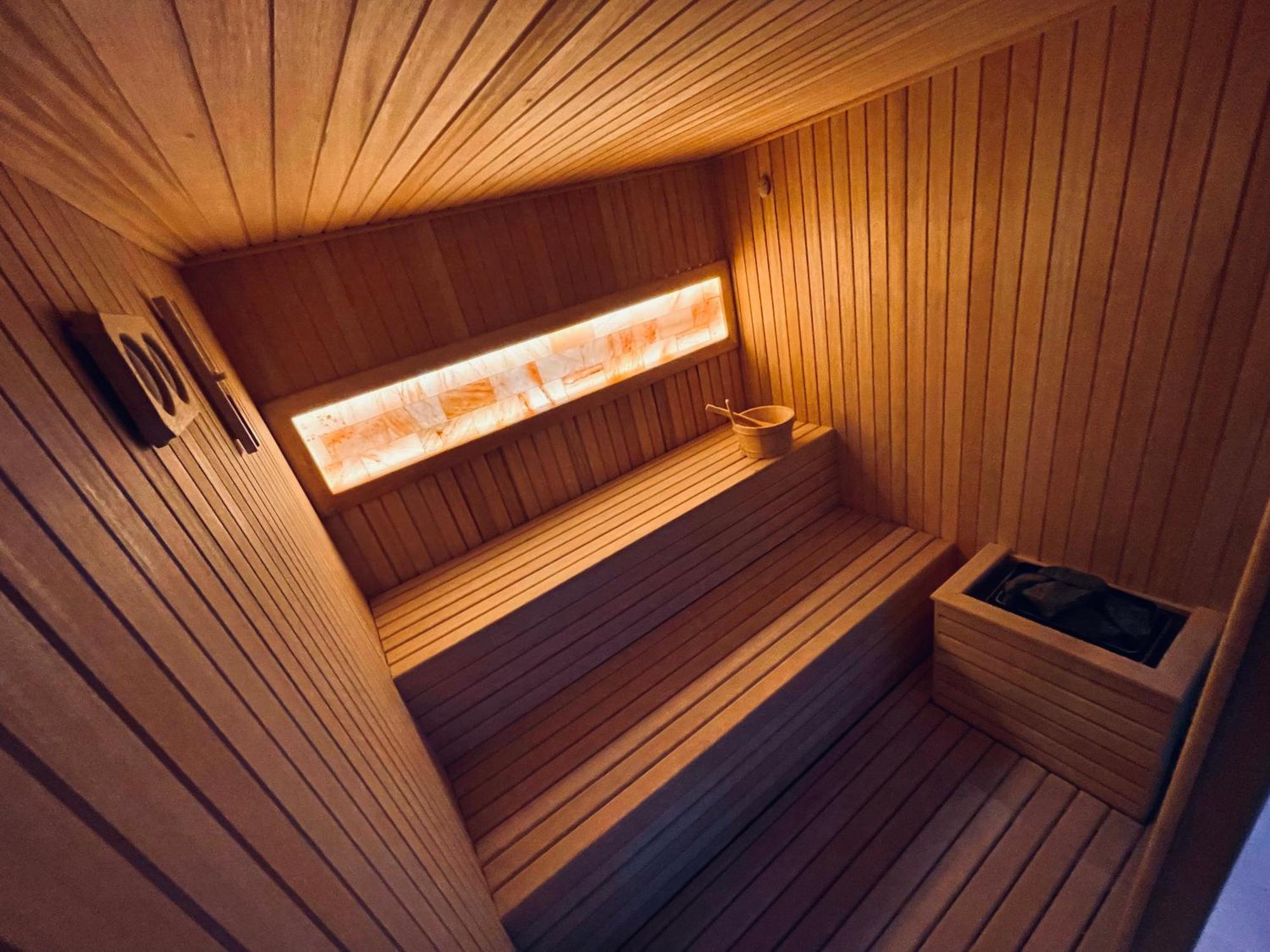 Mozaik Apartments & Spa - Modern 4-Star Apartments With Exclusive Private Spa Wellness In The City Center - Sauna, Jacuzzi, Turkish Bath - Free Parking, Wi-Fi - Rooms & Apartments ชูปริยา ภายนอก รูปภาพ