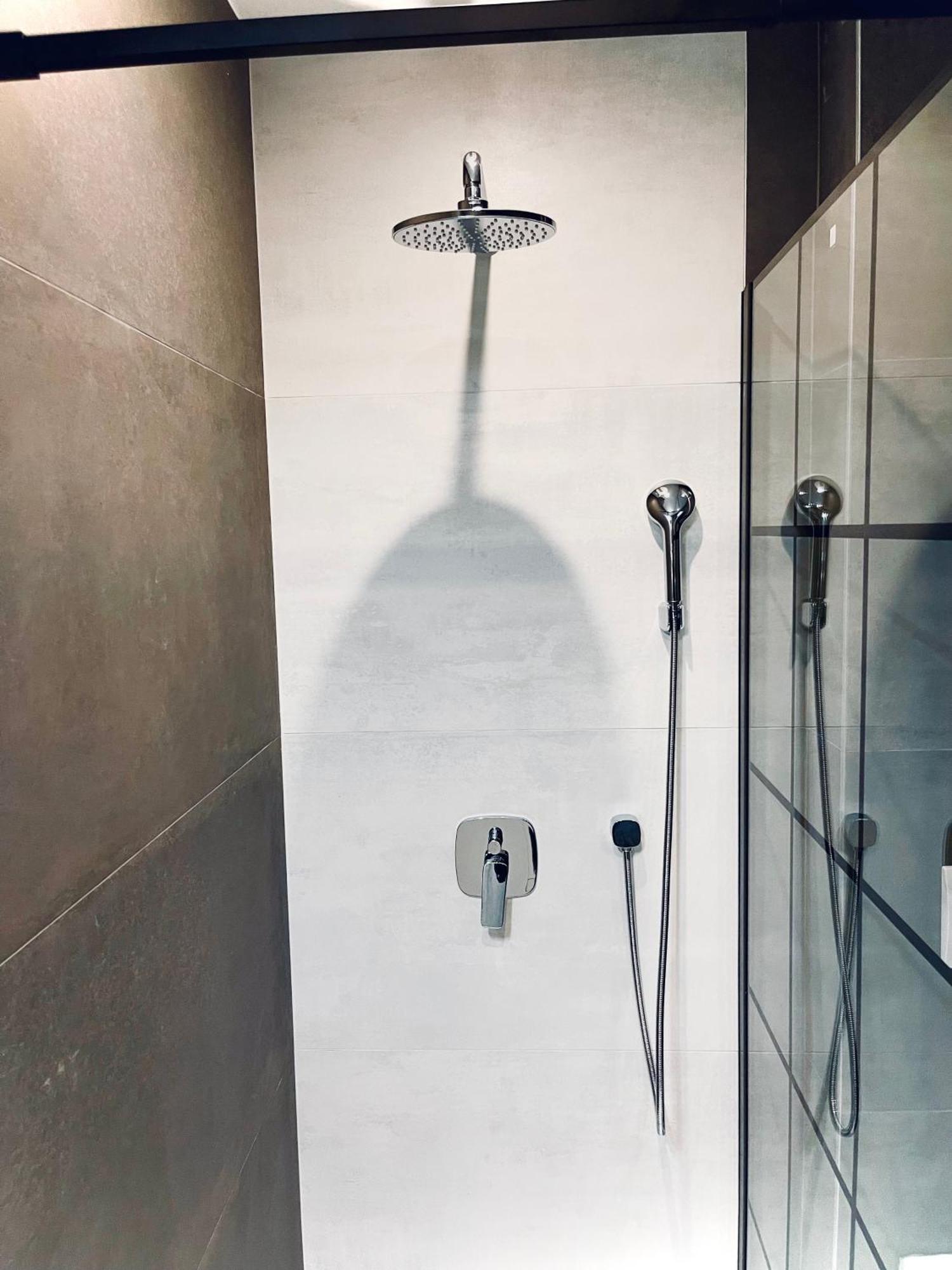 Mozaik Apartments & Spa - Modern 4-Star Apartments With Exclusive Private Spa Wellness In The City Center - Sauna, Jacuzzi, Turkish Bath - Free Parking, Wi-Fi - Rooms & Apartments ชูปริยา ภายนอก รูปภาพ